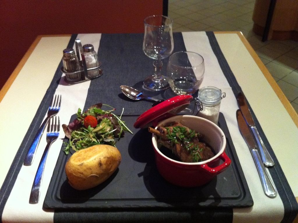 Kyriad Bourges Sud Restaurant bilde